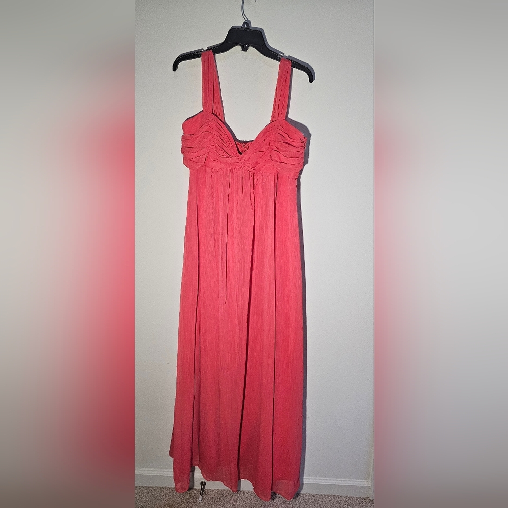 David's Bridal | NWT Elegant Strapless Gown | Size 14